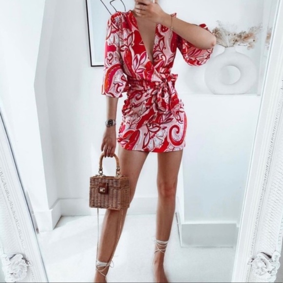 Zara Dresses & Skirts - NWOT ZARA Blogger’s Favorite Printed Wrap Style Dress